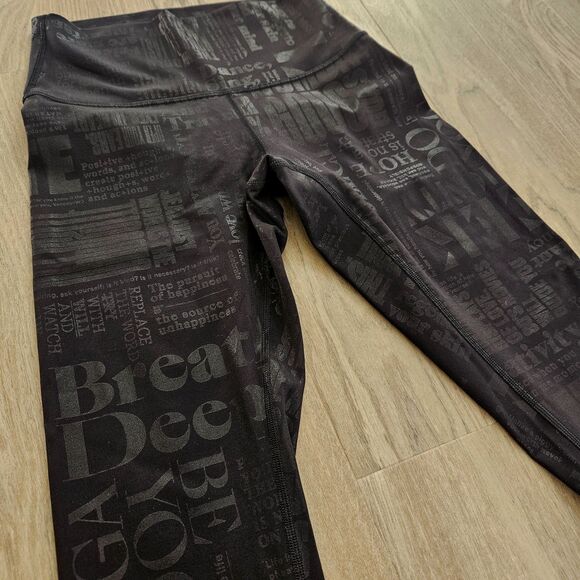 Lululemon Wunder Under High-Rise Crop 23" *Full-On Luxtreme Manifesto Womens 8 - Picture 1 of 12